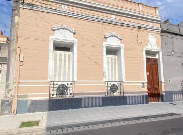 Casa · 218m² · 5 Ambientes · Casa en San Nicolas de Los Arroyos