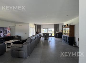 Casa · 180m² · 5 Ambientes · 3 Cocheras · Casa en Venta Barrio El Aljibe Pilar