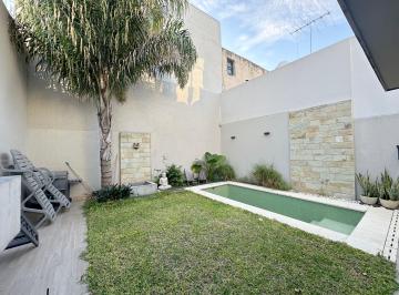 Casa de 4 ambientes, Villa Pueyrredón · Espectacular Casa 4 Ambientes con Jardin, Pileta y Terraza en Villa Pueyrredón