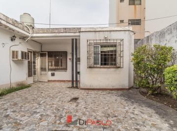 Casa · 120m² · 4 Ambientes · 1 Cochera · Casa Lote Propio Ideal Inversión en San Martin Centro