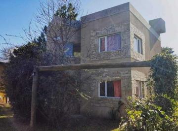 Casa · 98m² · 3 Ambientes · 1 Cochera · Casa en Venta - 2 Dorm. 3 Baños - Cochera - 555 m² - Costa del Este