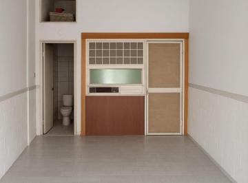 Local comercial · 46m² · 2 Ambientes · Local en Venta - 2 Baños - 49 m² - Loma Hermosa