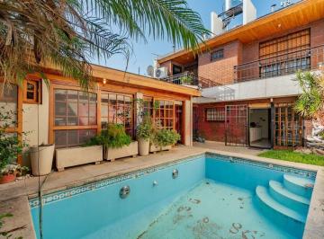 Casa de 6 ambientes, Mataderos · Venta B° Naon Mataderos Casa 6 Amb Quincho Pileta