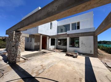 Casa · 393m² · 5 Ambientes · 4 Cocheras · Casa en Venta en San Matias - Area 1, San Matias, Escobar