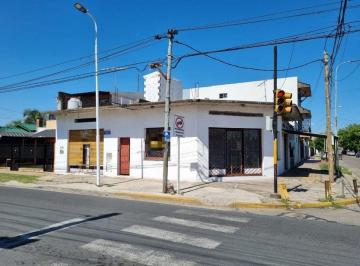 Local comercial · 247m² · Venta Esquina 3 Locales en Bloque. Merlo Norte