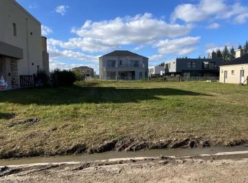 Terreno · 732m² · Venta de Lote en Barrio El Rebenque