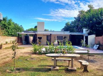 Quinta vacacional · 66m² · 4 Ambientes · 1 Cochera · Quinta a Estrenar de 3 Dorm. en Arroyo Leyes