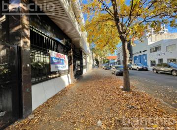 Terreno · 1300m² · Oficina con Depósito en Barrio Pichincha