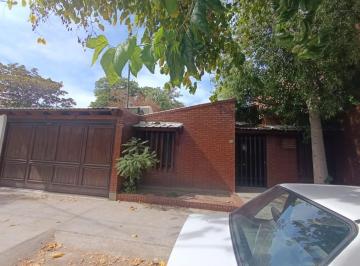 Casa · 204m² · 3 Ambientes · 2 Cocheras · Cucucci Inmobiliaria Vende Excelente Casa en Guaymallen