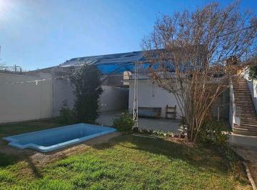 Casa · 120m² · 3 Dormitorios · 2 Cocheras · Casa · en Alquiler · Godoy Cruz · Barrio Parque · 3 Dor ·