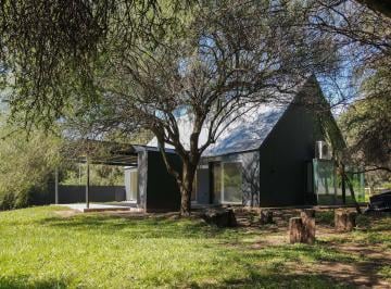 Casa de 5 ambientes, Córdoba · Venta de Casa en El Bosque!