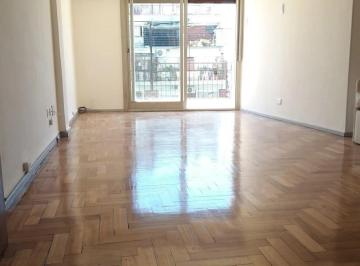 Departamento · 75m² · 4 Ambientes · Departamento en Venta con Renta! en Almagro, Capital Federal, Buenos Aires