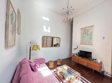 Departamento · 40m² · 3 Ambientes · PH en San Telmo 3 Ambientes con Patio y Terraza Propias