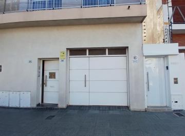 Departamento · 70m² · 2 Ambientes · Departamento 2 Ambientes con Balcón y Terraza