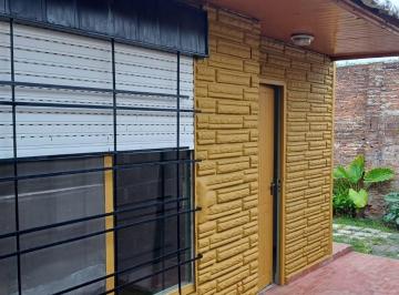 PH de 2 ambientes, Lomas de Zamora · Casa P. H. 2 Amb y 1/2 con Espacio Verde