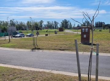 Terreno · 540m² · Lote en Venta en Santa Sofia, Pilar del Este