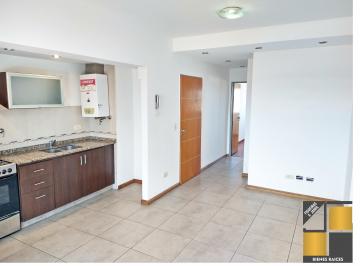 Departamento de 2 ambientes, Lanús · Alquiler Semipiso 2 Ambientes en en Centro de Valentin Alsina!