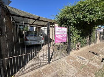 Casa · 83m² · 3 Ambientes · 3 Cocheras · Casa - 2 Dorm. - Merlo