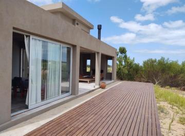 Casa · 184m² · 4 Ambientes · Casa en Costa Esmeralda, Pinamar