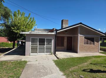 Casa · 202m² · 3 Ambientes · 2 Cocheras · Casa en San Antonio de Arredondo