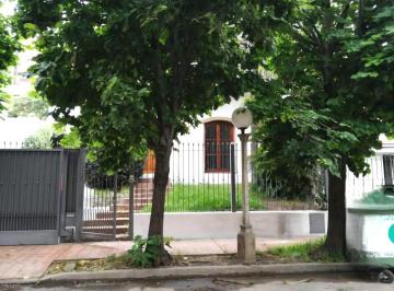Casa · 234m² · 6 Ambientes · 1 Cochera · Casa en Quinta Santa Ana