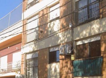 Edificio de 2 ambientes, Lanús · Depto 2 Amb ¡Excelente Ubicacion!