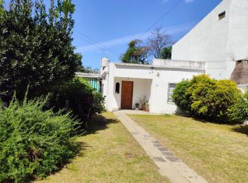 Casa · 106m² · 2 Ambientes · 1 Cochera · Casa en Ituzaingó Norte