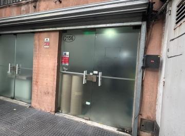 Local comercial · 122m² · 3 Ambientes · Ecxelente Local con Depósito en