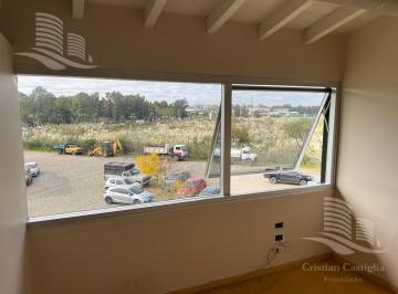 Oficina comercial · 78m² · 4 Ambientes · Oficina en Venta en Riviera Park