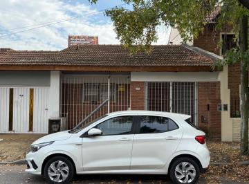 Casa de 5 ambientes, Vicente López · Muy Lindo Chalet en Una Planta con Jardín
