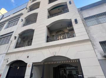 Departamento de 1 ambiente, Floresta · Alquiler Hermoso Monoambiente C / Balcon y Parrilla - Baradero 49