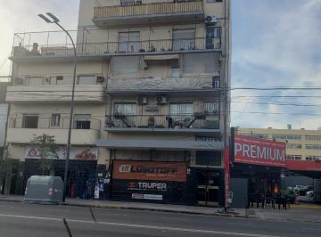 Departamento de 4 ambientes, Floresta · Avda. Juan B. Alberdi 4100, 4 Ambientes con Balcón