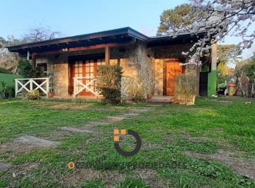 Casa de 4 ambientes, Villa Gesell · Venta Chalet 5 Amb Barrio Los Troncos