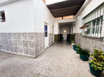 Casa · 160m² · 5 Ambientes · Venta Casa 5 Ambientes en Pompeya