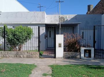 Casa de 4 ambientes, San Pedro · Venta Casa