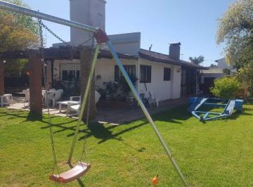 Casa · 165m² · 3 Ambientes · 1 Cochera · Casa en Venta 2 Dorm. en Mar del Plata, Costa Atlántica
