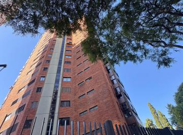 Departamento de 5 ambientes, Vicente López · Piso Alto en Alquiler, La Lucila con Vista Increible Al Rio!