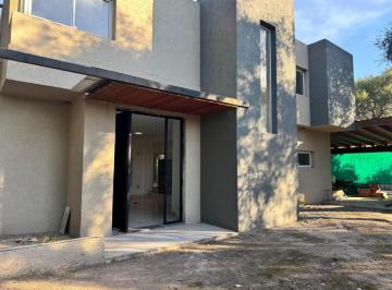 Casa de 8 ambientes, Córdoba · Venta Casa a Terminar Country El Bosque
