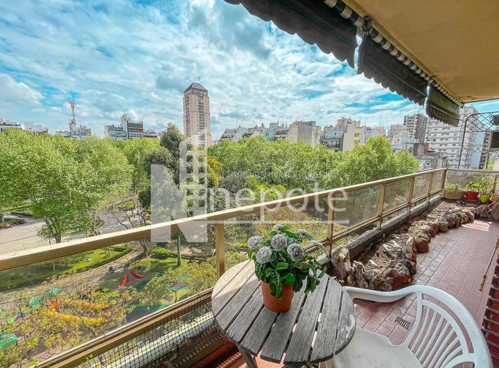 Departamento · 81m² · 5 Ambientes · 1 Cochera