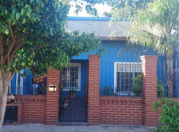 Casa · 213m² · 6 Ambientes · Casa en Venta - 4 Dorm. 2 Baños - 300 m² - San Francisco Solano