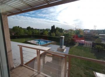 Casa · 300m² · 3 Ambientes · 3 Cocheras · Se Vende Casa en Maipu, Mendoza