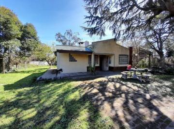 Casa · 110m² · 3 Ambientes · 1 Cochera · Venta - Casa - B° Echeverria - Chascomús