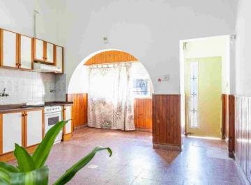Casa · 90m² · 3 Ambientes · Casa en Venta 1 Dormitorio + Comodin Azcuenaga