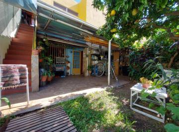 Casa · 97m² · 4 Ambientes · Casa 2 Dorm. en Venta Jardin, B. Azcuenaga