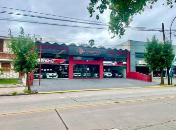 Local comercial · 379m² · 8 Cocheras · Venta Oport Invers Local Comercial Av Sagrada Flia