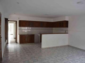 Casa · 132m² · 3 Ambientes · 1 Cochera · Venta Casa 4 Ambientes con Garage Centro Balcarce