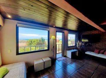 Casa · 220m² · 9 Ambientes · 1 Cochera · Venta Casa y 3 Dptos a 100 m del Mar Acantilados