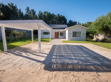 Casa · 193m² · 5 Ambientes · Casa Venta Costa Esmeralda Barrio Golf Piscina