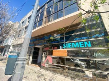 Edificio · 387m² · Se Vende Edificio Frente a Capitalinas Centro