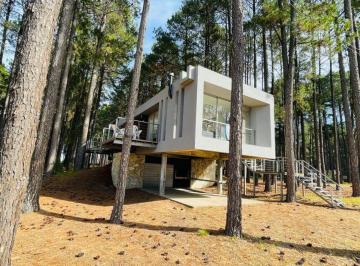 Casa · 150m² · 4 Ambientes · 2 Cocheras · Venta Casa 3 Dorm. - Complejo La Aldea Club de Campo